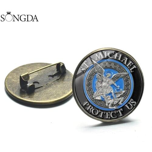 Christian Holy Brooch Archangel St.Michael Protect Me Saint Shield Protection Metal Pins Badge Backpack Clothes Jewelry