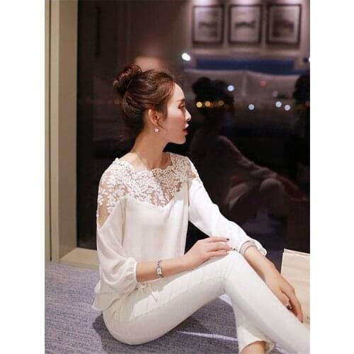 Chiffon Shirt Autumn Newest Sweet Hollow Shirt Three Quarter Sleeve Stitching Lace Blouse Female Crop Top Sexy Ropa Women