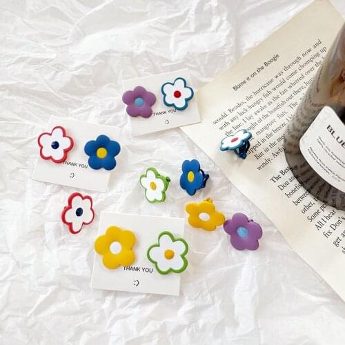 Asymmetrical Flower Stud Earrings for Girl Small Sweet Cute Flower Earrings for Women Bohemia Summer Holiday Earring Jewelry