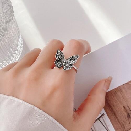 Hot Sale New Charming Butterfly Finger Rings For Women Female Big Large Retro Vintage Rings Gothic Jewelry 2021