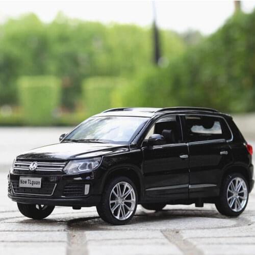 1:32 Metal Toy Car Tiguan SUV Alloy Pull Back Toy Car High Simulation Model Flashing Sound Diecast Metal Toy Vehicle Kids Toys