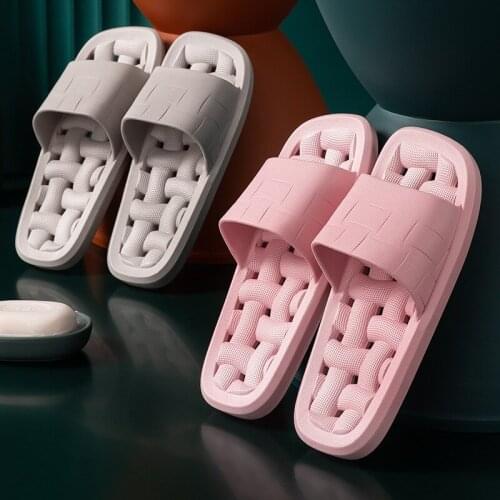 Bathroom Leaking Women Slippers Summer Indoor Massage Sole Non-Slip Men Flip Flops Casual Soft Bottom Couples Breathable Shoes