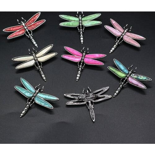 Natural Shell Pendant Crab Shape Shell Blue Rose Red Green White Abalone Shell Brooch Pins for Women Gifts Size 50x58mm