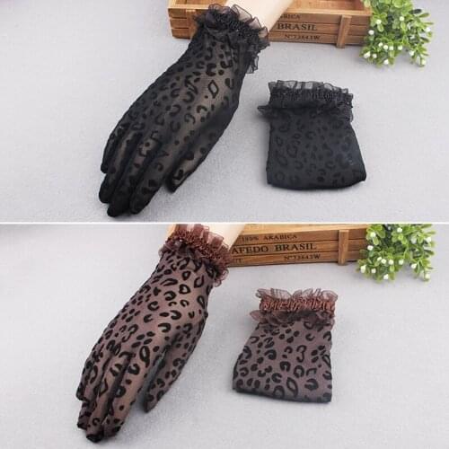 Lace gloves thin female models sexy leopard retro black stretch mesh Korean version of the Spring and Autumn elegant short trips