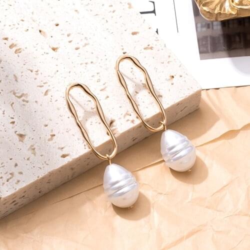 Simple Small Korean Pearl Earrings for Women Statement Geometric Metal Gold Dangle Drop Earrings 2020 New Trend Fashion Jewelry