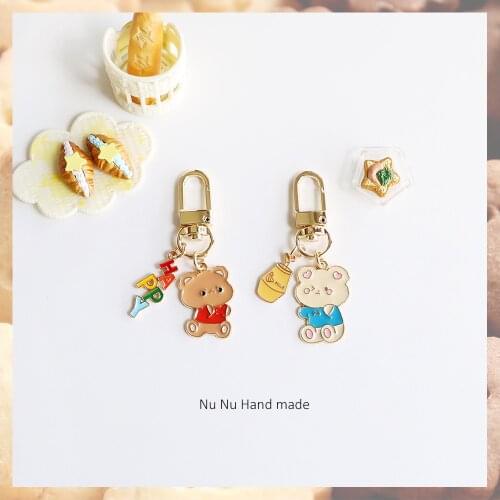 Trendy Bear Keychain Cute Letter Pendant For Clothes Backpack Keyring Car Key Chains Charms Couple Gift Original Design