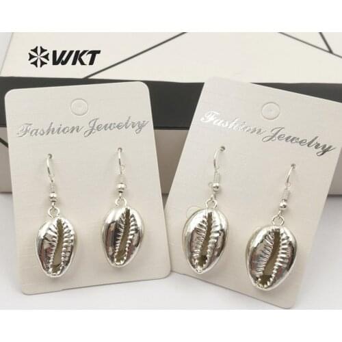 WT-E463 WKT Lovely natural hot Cowrie Shell Earring summer conch Drop Earring Women Dainty Wedding Jewelry