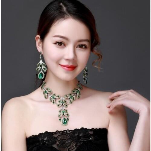 European and American luxury Banquet fashion color gem flower clavicle chain Flower Dress Accessories Jewelry