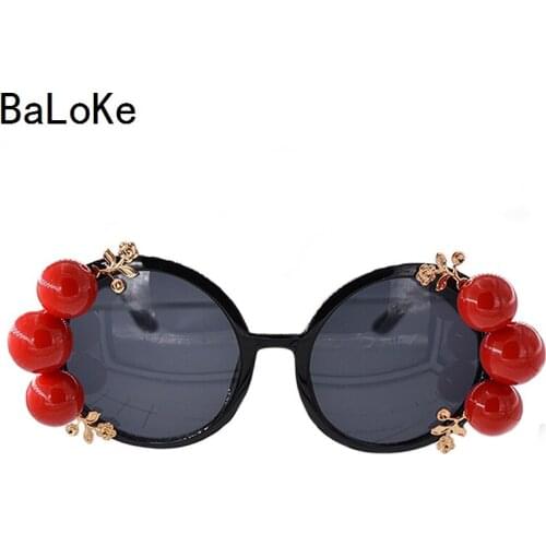 Baroque Sunglasses Women Metal Flowers Beads Vintage Eyewear Brand Design Sun Glasses Outdoor Casual Fashion Accessories