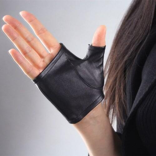 Charles Perra Women's Short Gloves