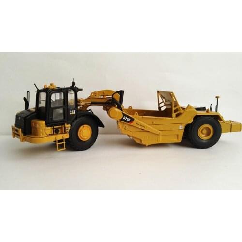 Tonkin Replicas 1:50 CAT 621K Wheel Elevating Scraper toy