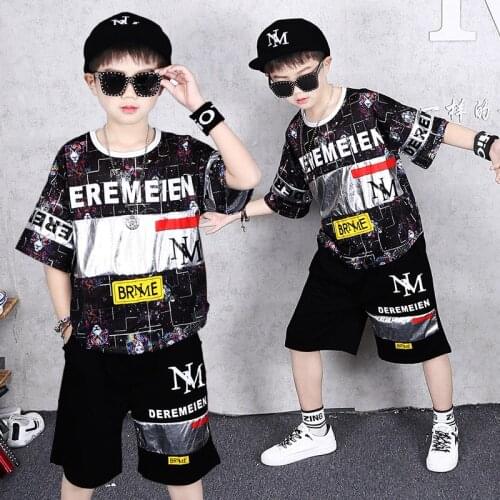 Boys Girls Summer Clothing Set Hip hop Dancing Costumes Kids Black Print Shiny T shirt Shorts Outfits Size 6 7 8 9 10 12 14 Yrs