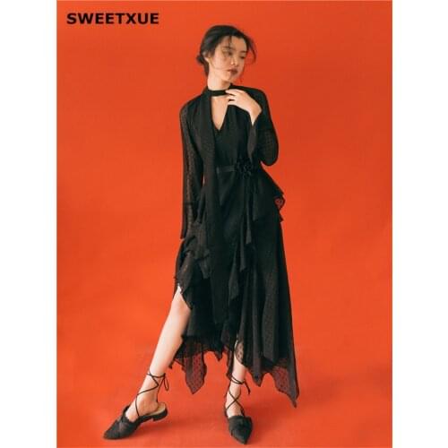 SWEETXUE Black Sexy V Neck Flare Sleeve Halter Dress Autumn Irregular Ruffle Fashion Club Elegant Party Womens Clothing