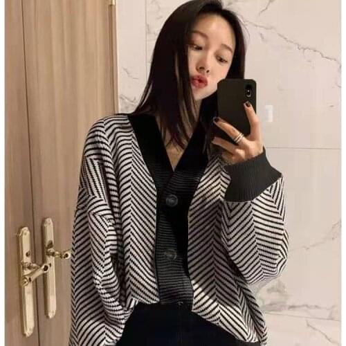Women 2021 Spring Autumn New Korean Striped Cardigan Jackets Female V-neck Sweater Coats Ladies Loose Warm Knitted Jumpers T438
