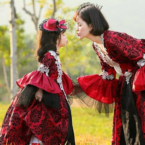 European Renaissance Burgundy Court Dress Spain Puffy Princess Stage Dress Printed Lace Dress Cosplay Costumes