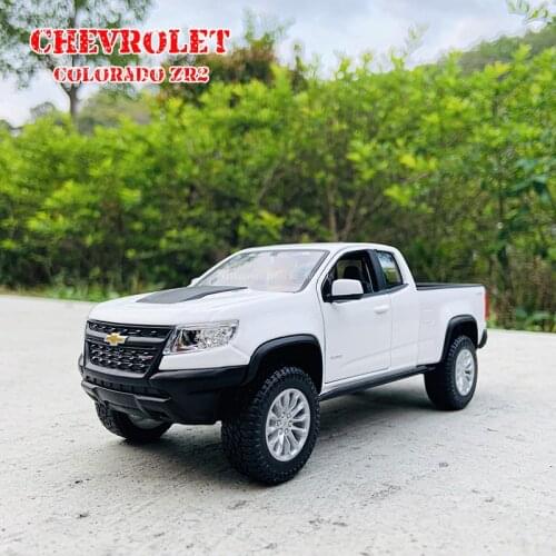Maisto 1:27 new 2017 Chevrolet Colorado ZR2 white off-road Coupe alloy car model handicraft decoration collection toy tool gift