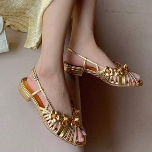 Gold Flower Decor Women Flat Sandals Gladiator Hollow Out Casual Summer Shoes Black Fashion Beach Sandalias Femininos Chaussure