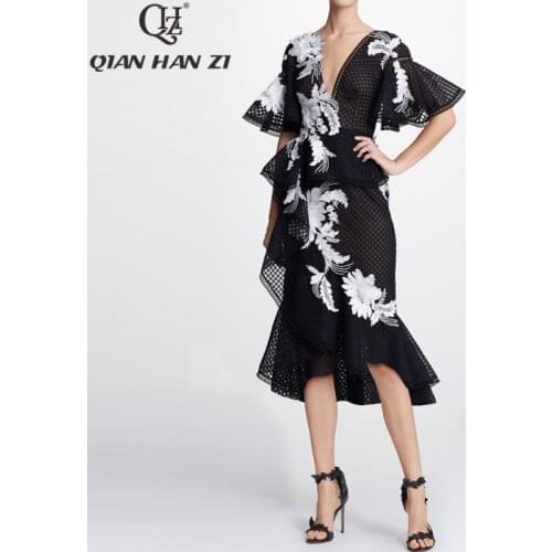 Qian Han Zi 2019 New Summer Fashion Designer Runway Dress Womens V-neck flared sleeve ruffled embroidered Bodycon dress
