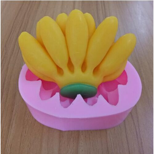 DIY banan fruit Food-grade handmade silicone soap cake decoration candle mold