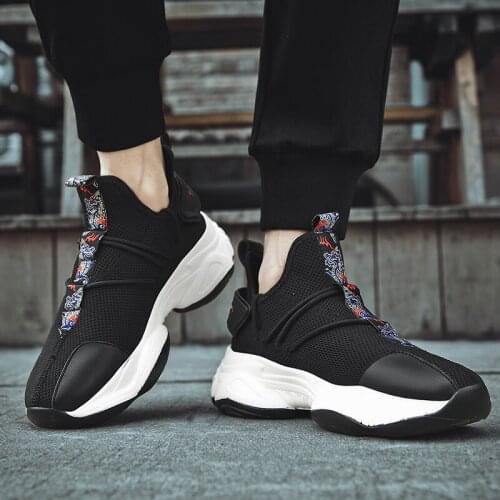 Men Casual Shoes Fashion Sneaker Man Casual Shoe Zapatos Casuales Para Hombre Leisure Shoes White Sneakers 2020 Mens Trainers