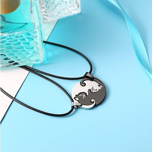 10pairs ying yang cat couple necklace black and white kitten hug Stainless steel simple animal cat pendant