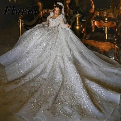 Gorgeous Dubai Wedding Dresses 2021 Arabic V Back Lace Sequined Luxury Bridal Gowns Crystal Beads Bride Dress Robes De Mariée