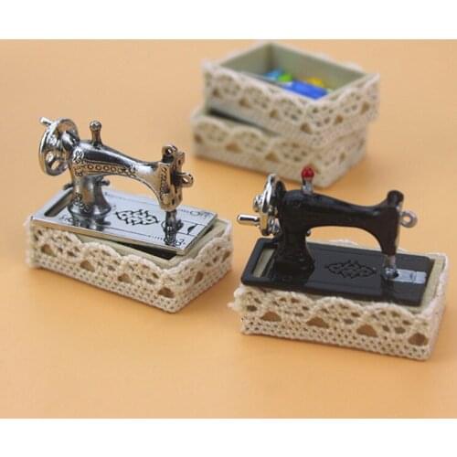 1Set 1/12 Doll House Miniature Sewing Machine Head Simulation Scissors Button Model Toy Mini Decoration Dollhouse Accessories