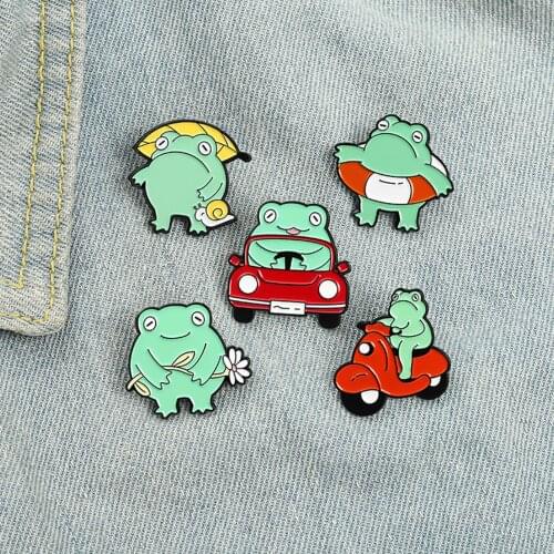 2021 Trend Enamel Pins Cartoon Cute Funny Frog Brooch Collar Pin Broches For Women Clothing Metal Badges For Jewelry Accessories