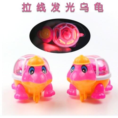 Glowing pull turtle flash toys will run small turtle night market stall supply selling small gifts wholesale
