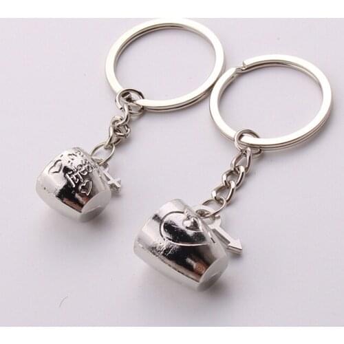2 Pcs/Pair Couple Cups Keychain for Lovers Metal Keychain Creative Romantic Wedding Gifts Wholesale