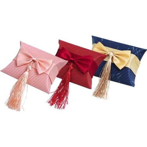 Multicolor New Pillow Shape Gift Box Corrugated Paper Gift Bags with Tassel Wedding Favor Candy Boxes Baby Shower Party Supplies