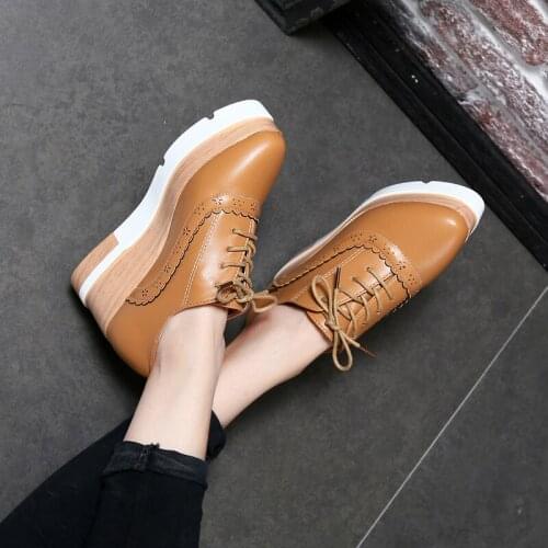 2018 Autumn New Brock Square Head Wedges Single Shoes Female British Wind Retro Thick Platform Shoes PU Shoes women