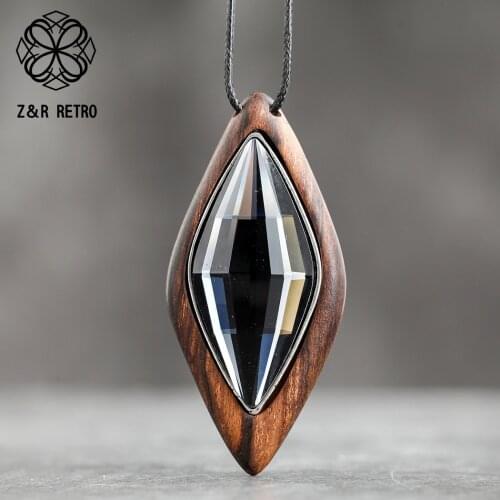 Crystal Vintage Women Pendant Necklaces Sandalwood Sweater Accessories Wholesale Wooden Christmas Jewelry Necklaces for Friends