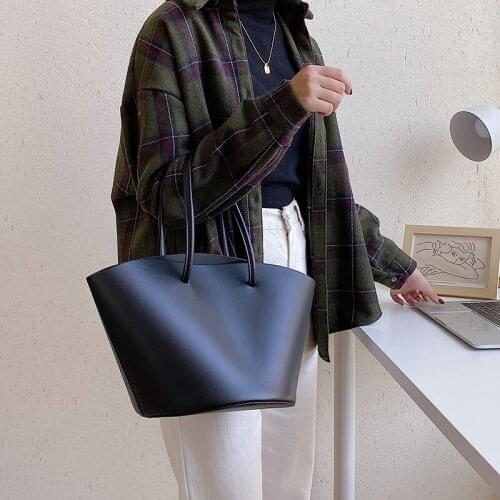 Women Handbag Trapeze Black Shoulder Bag Large Capacity Fashion Bucket Bag Women Simple Causal Totes Bag Purses And Handbags