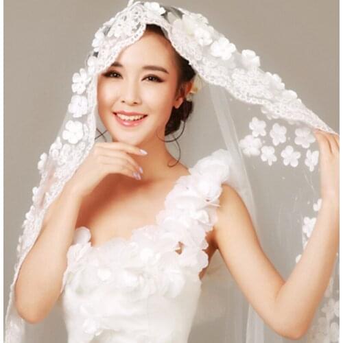 2019 Simple Flower White Tulle Wedding Veils one Layer Eyelash Lace Edge Bridal Veils Custom Made Bridal Accessories
