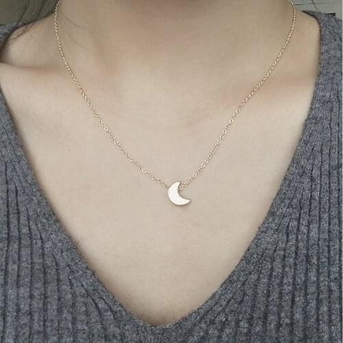 Aphseem Chokers On The Neck