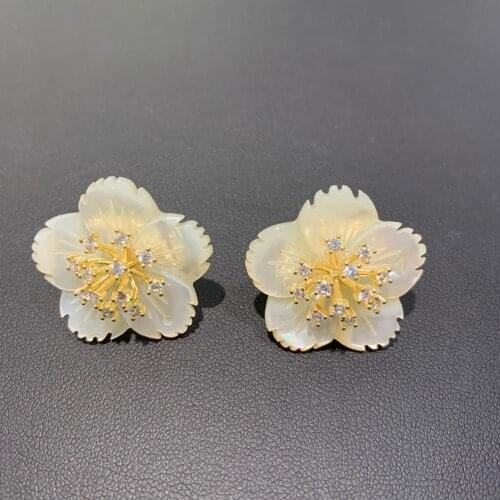 Natural sea shell flower stud earring copper with cubic zircon fashion women & girl jewelry free shipping elegant cute romantic