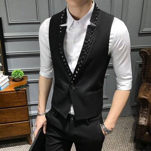 2020 New design dress vest Men personality Rivet decoration Singer vest Stage performance mens waistcoat party hosts gilet