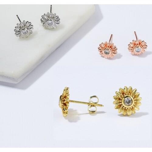 2021 latest fashion trend golden chrysanthemum sunflower sunflower earrings wild simple flower earrings women
