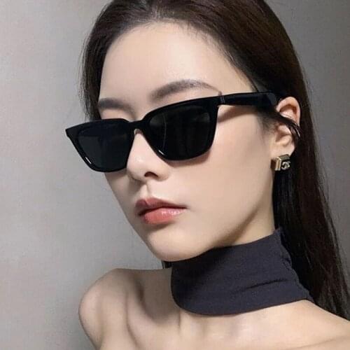 2021 New Women Cateye Vintage Red Sunglasses Brand Designer Retro Points Sun Glasses superstar Female Lady Eyeglass Cat Eye
