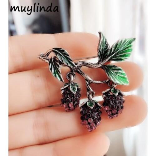 Muylinda Cranberry Rhinestone Brooch Pins Fashion Fruits Enamel Pin Accessories Women Clothes Scarf Clip Brooches