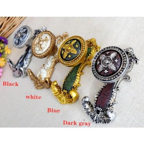 2pcs / set high quality luxury European fashion curtain hooks bracket hanger bronze display hook wall curtain accessories