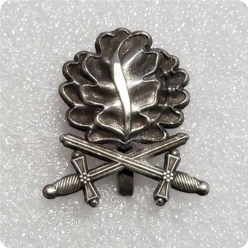 Oak leaves pin sword brooch badge Germany jewelry men patriot gift shirts jacket accessory