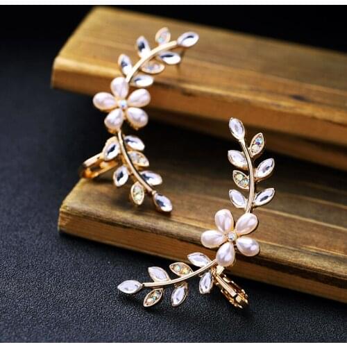 Uer Clearance Sale Trendy Drop Earrings For Women Delicate Crystal Flower Earrings Big Discount New Fashion Jewelry Wholesale