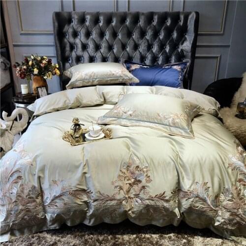 New luxury Embroidered 120S Egyeptian cotton Royal Bedding sets Queen King Wedding Duvet cover Bed sheet set Pillowcases 4pcs