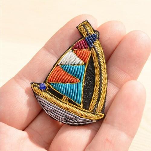 Hand-Embroidered Sailboat Shape Unisex Corsage Accessories Indian Silk Badge For Clothes