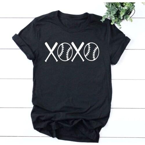 Baseball And Bat XOXO T-shirt Funny 90s Baseball Mom Tshirt High Quality Women Graphic Valentines Day Gift Cotton Tee Shirt Top
