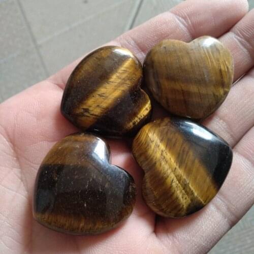 4pcs Quartz Heart Natural Crystal Healing Stone Attract Love Bedroom