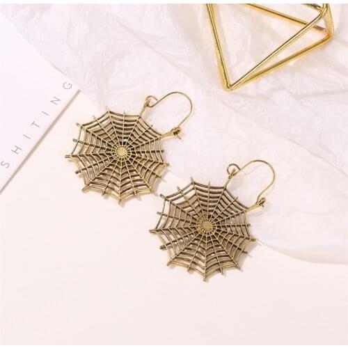 Wholesale Hot Sale Gothic Spiderweb Ear Stud Exaggerated Creative Hollow Vintage Metal Earrings Wholesale