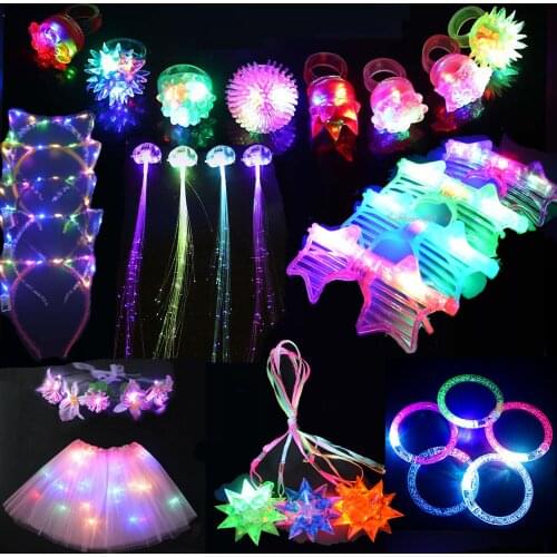 31pcs Girls Princess Birthday Party Favor Toy Gift Set Pack LED Light Glow Accessories, Flashing Rings Bracelets Glasses Skirt